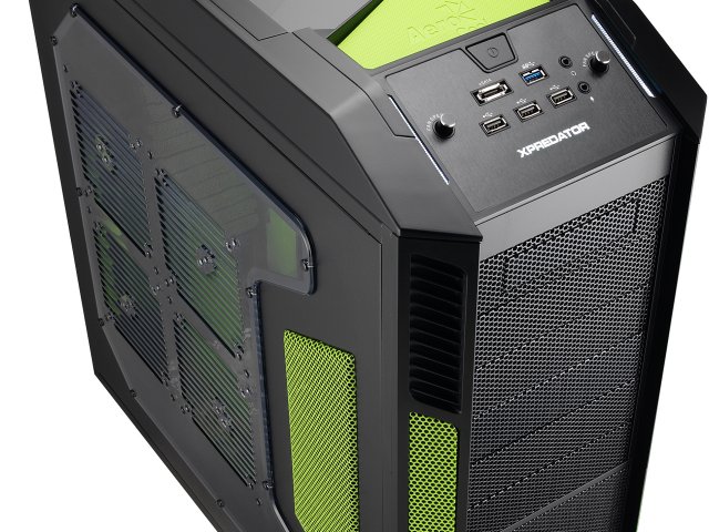 aerocool_xpredator_evil_green_edition_1